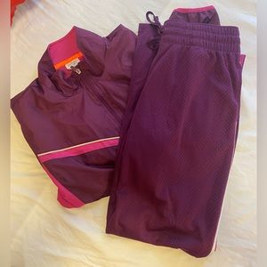 Danskin woman’s track set like new L/M